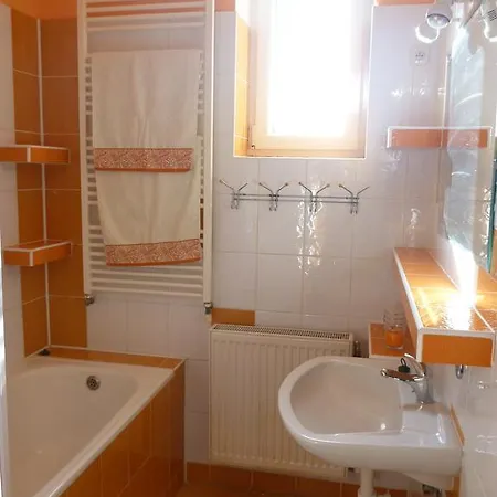 Privat Klonga منزل للإقامة